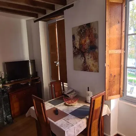 Cosy Ideal, Vue Sur Le Port Et Le Chateau, Plein Centre, Stationnement Facile Sable-sur-Sarthe